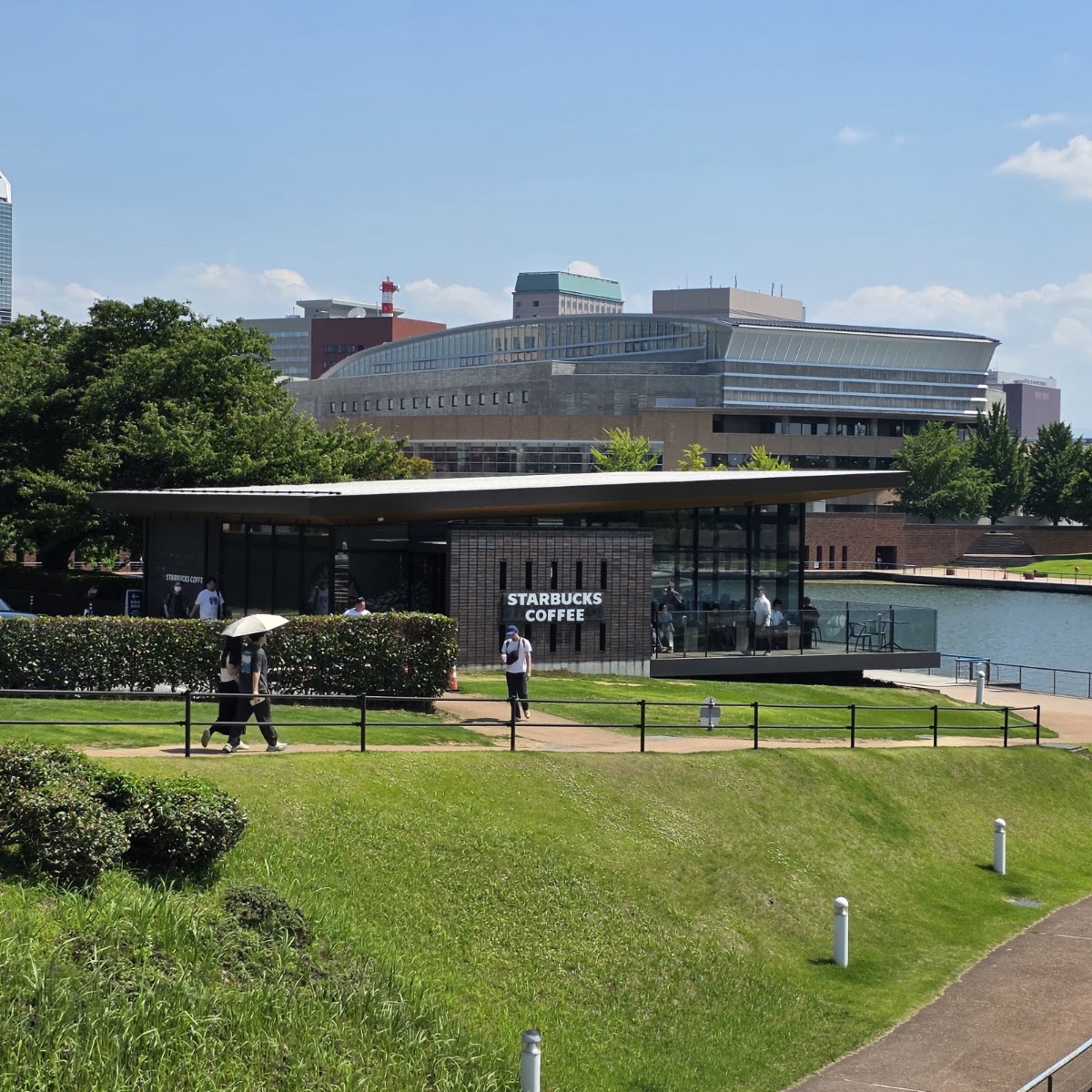 星巴克咖啡 富山環水公園店(スターバックス コーヒー 富山環水公園店) 實景照片 7