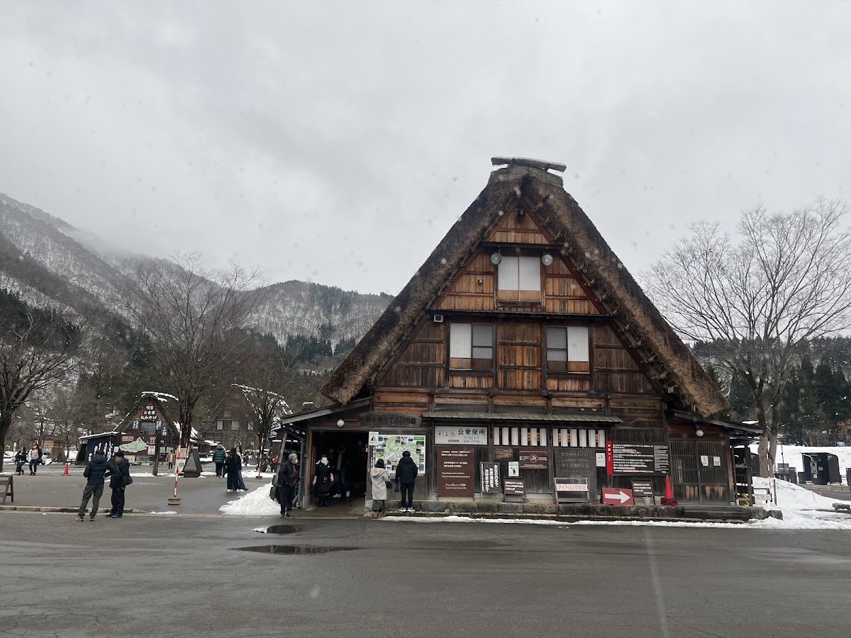白川鄉村營細勝地停車場(白川郷村営細勝地駐車場) 實景照片 2