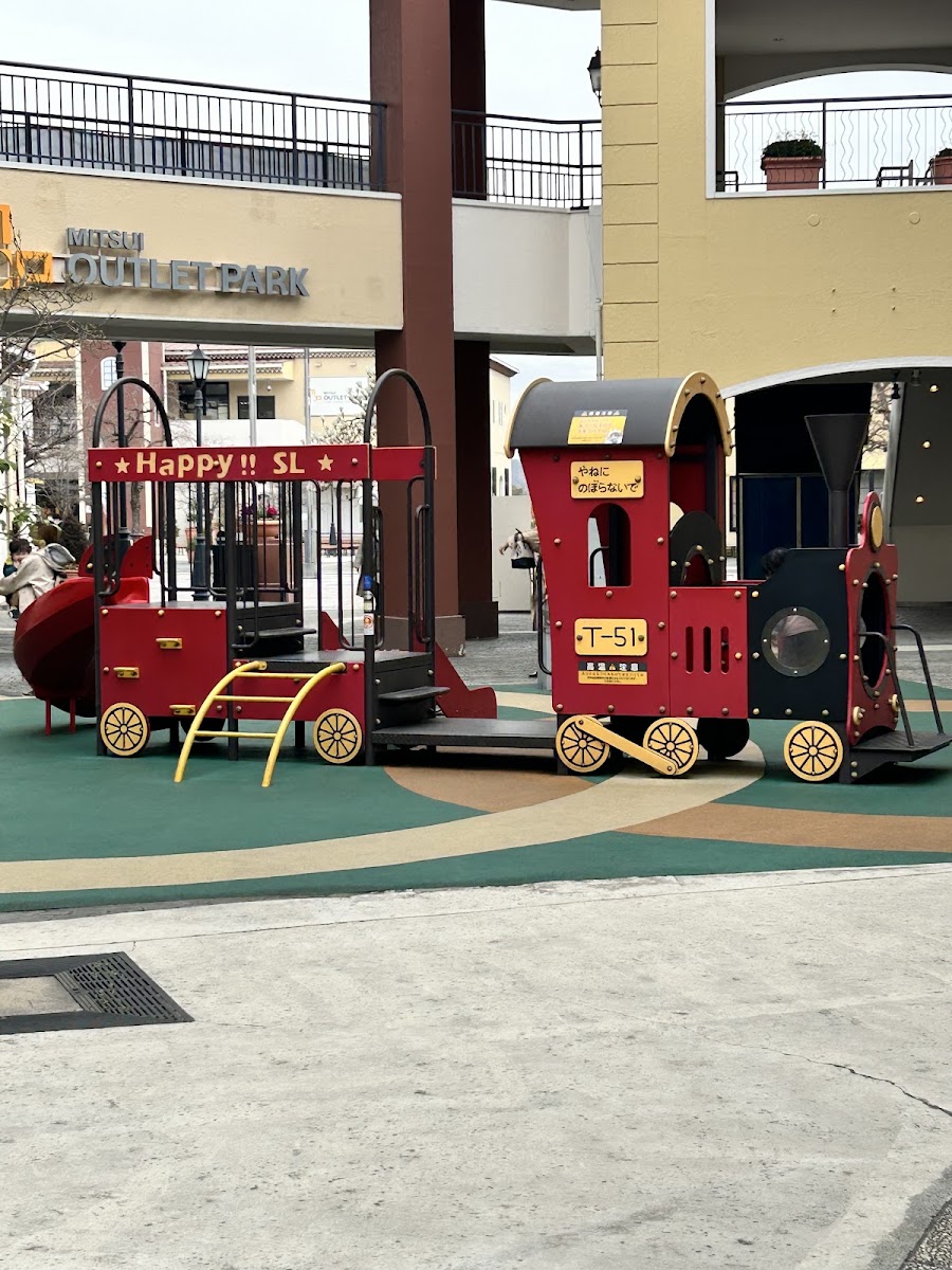 三井 Outlet Park 多摩南大澤（三井アウトレットパーク 多摩南大沢） 實景照片 10