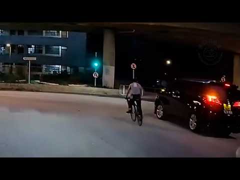 車CAM直擊 - 中港L推右走左 單車阿叔險被撞