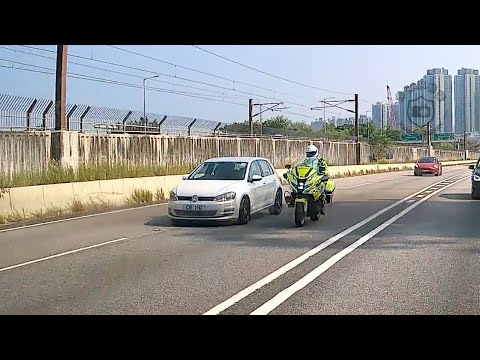 車CAM直擊 - Instant Karma🥳 私家車盲Cut險撞鐵馬