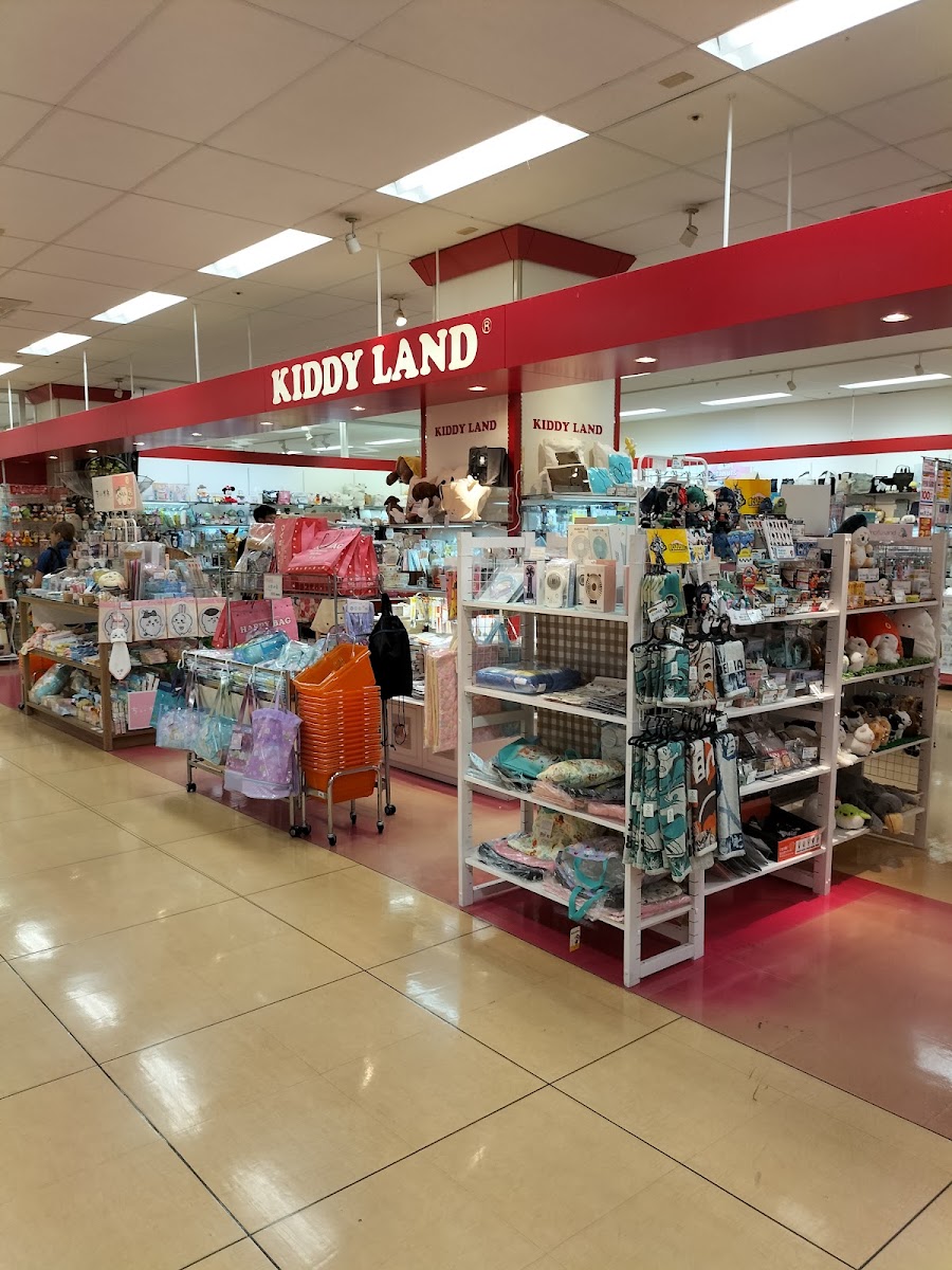 KIDDY LAND 店面走廊