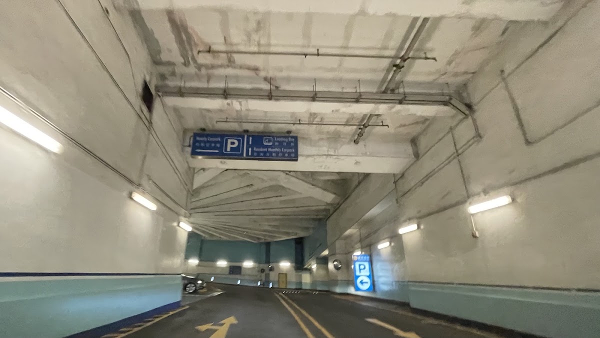 小西灣藍灣廣場 Island Resort Mall 停車場 (藍灣半島) 實景照片 4