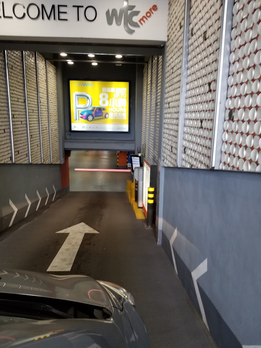 銅鑼灣世界貿易中心 wtc more 停車場 實景照片 5