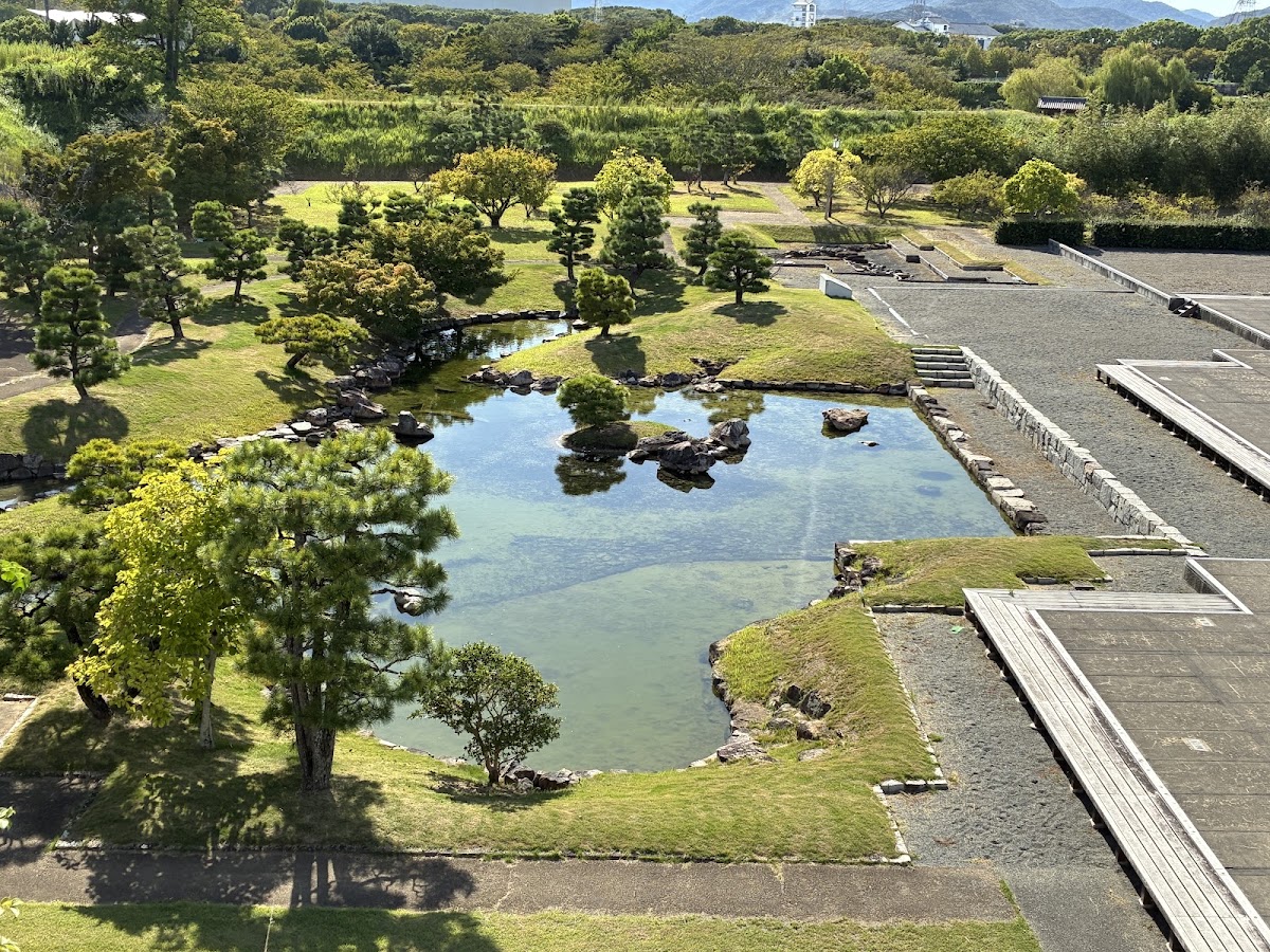 赤穗城本丸庭園與水池景觀