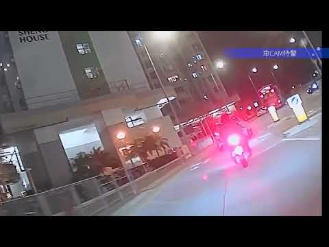 車CAM直擊 - 美麗新香港，揸電單車唔戴頭盔，安全島先嚟uturn！嚇死P牌小妹喇