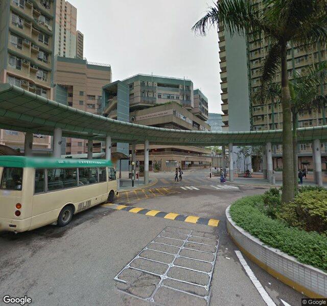 秀茂坪15期停車場