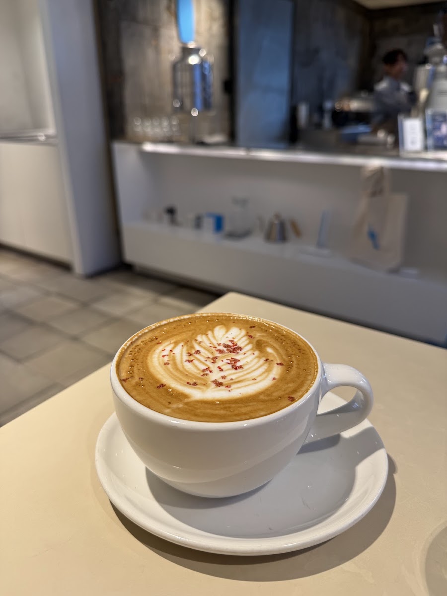藍瓶咖啡 三軒茶屋店（ブルーボトルコーヒー 三軒茶屋カフェ） 實景照片 4