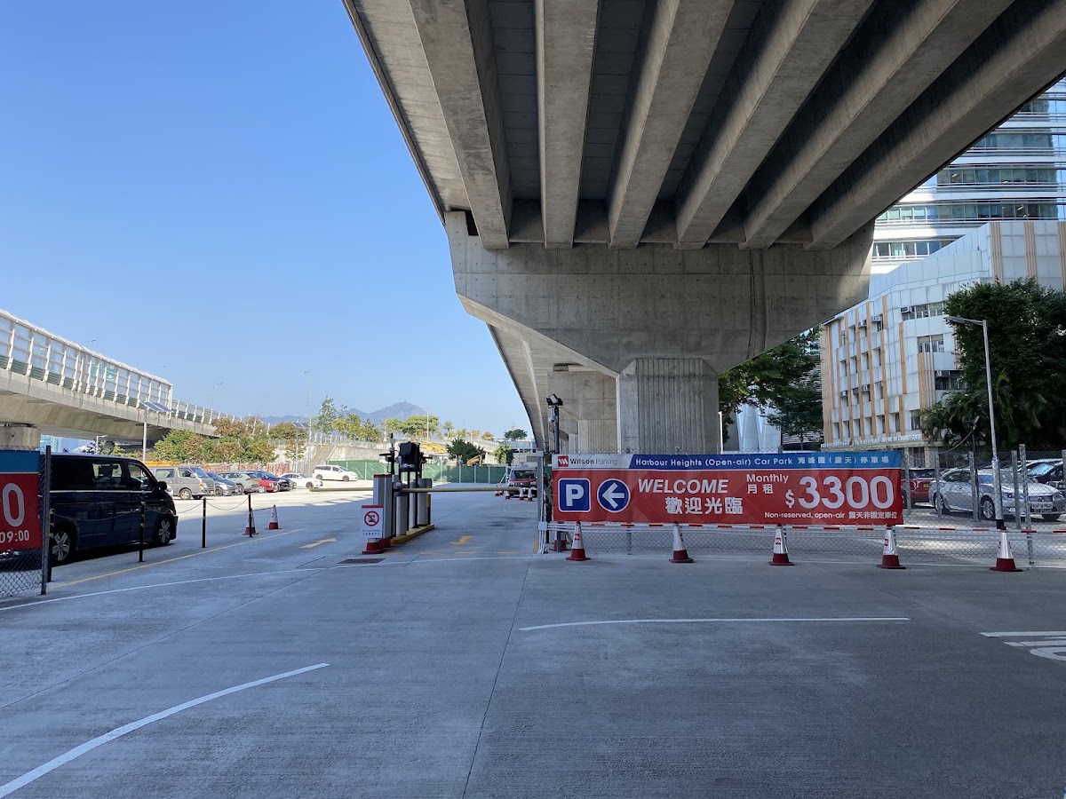 海峰園 Harbour Heights (多層) 停車場 實景照片 2