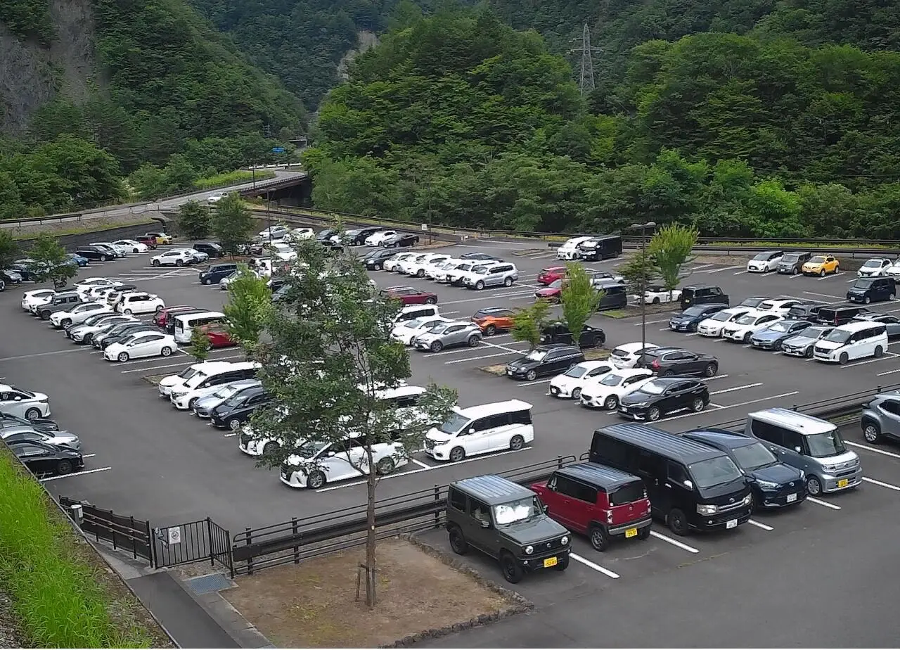 澤渡轉乘停車場(沢渡駐車場)