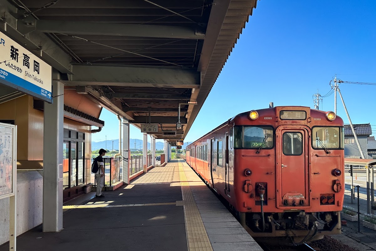 JR新高岡站 新幹線（JR新高岡駅） 實景照片 7