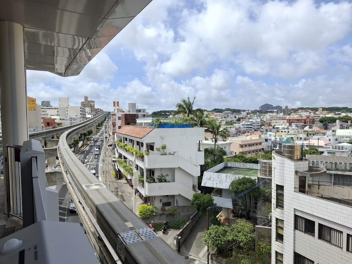儀保站(儀保駅)