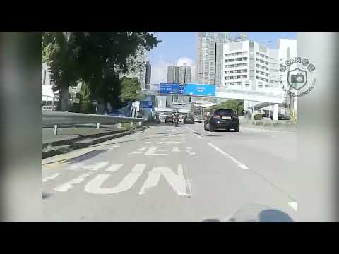 車CAM直擊 - 會唔會有人影到車牌🙏 青山公路Shell油站對出 藍色車衝出險撞低電單車