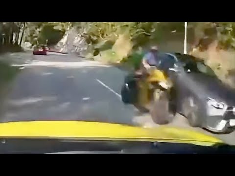 車CAM直擊 - 鹿頸電單車收掣不及撞Benz 事發一刻