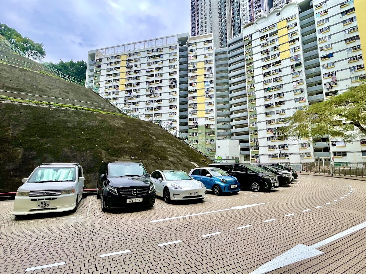 觀龍樓停車場 實景照片 1