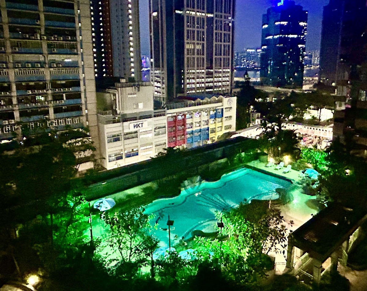 北角港運城 Island Place 停車場 實景照片 1