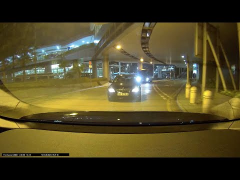 車CAM直擊 - XE9733 紅磡都會道衝燈 非常危險