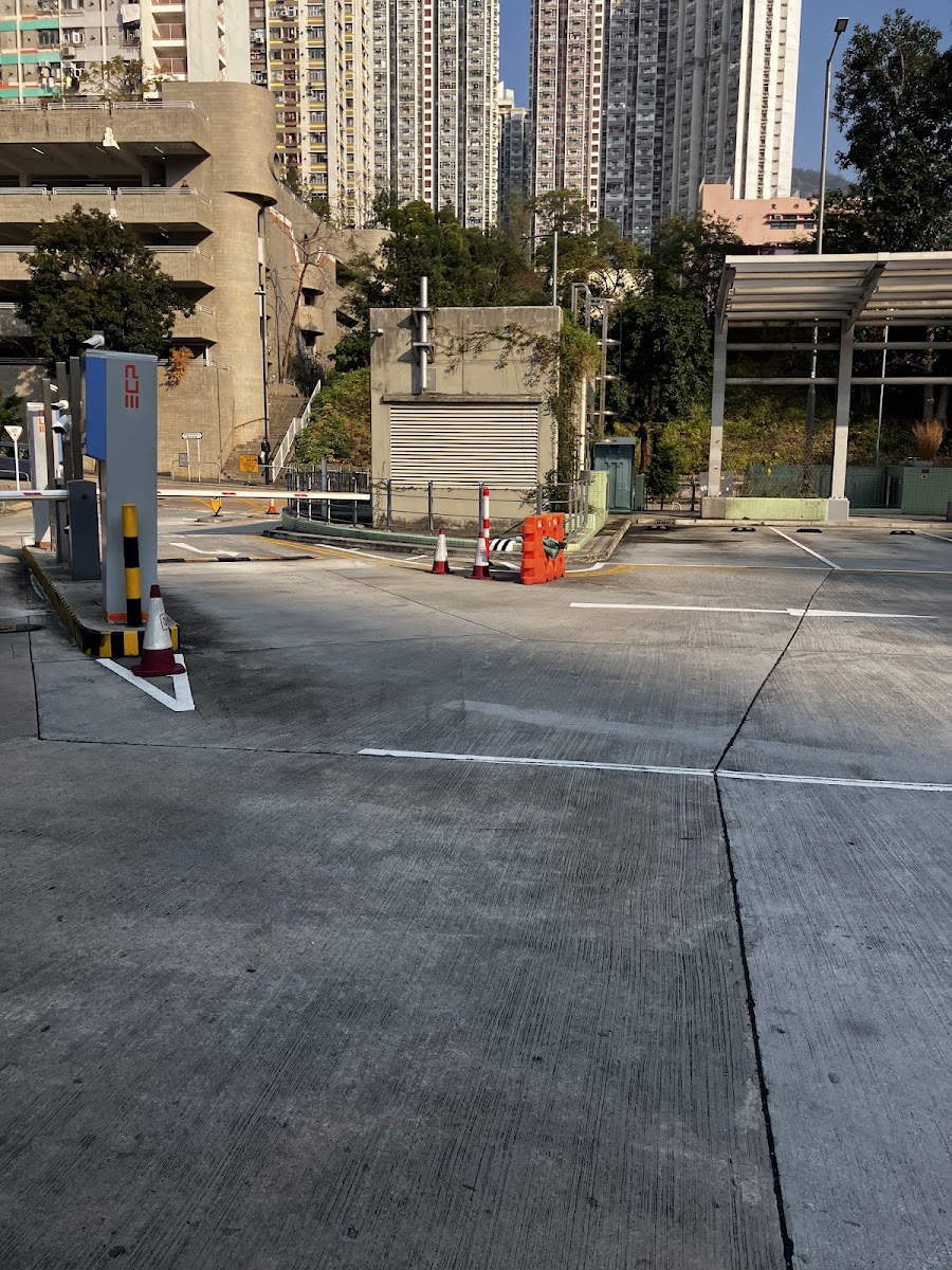 竹園廣場停車場 實景照片 1
