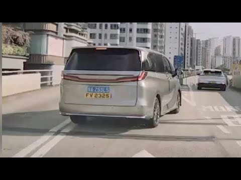 車CAM直擊 - FV牌反應快靈活走位👍