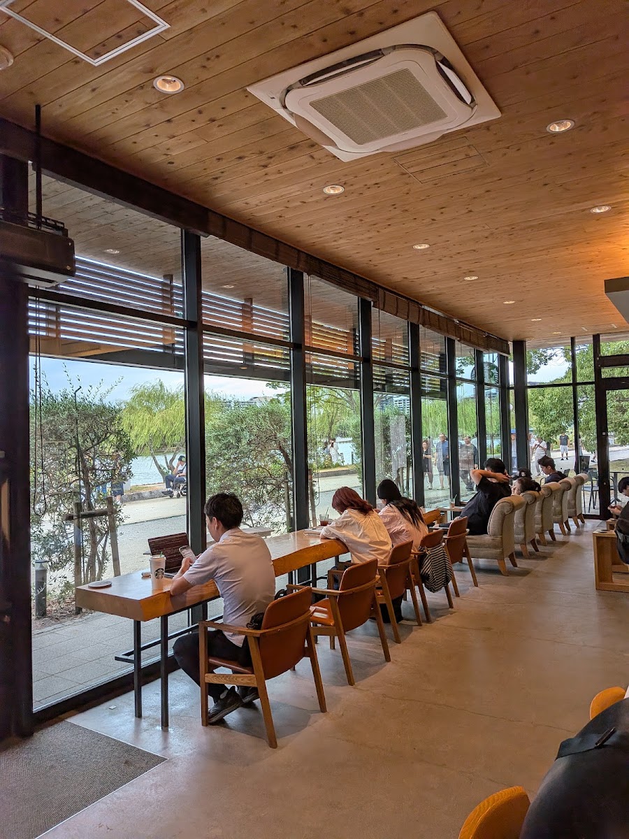 星巴克咖啡 福岡大濠公園店(スターバックス コーヒー 福岡大濠公園店) 實景照片 5