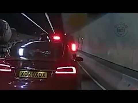 車CAM直擊 - 鐘意親親與抱抱都唔好跟車咁貼吖 😂 又一個車牌已說明一切