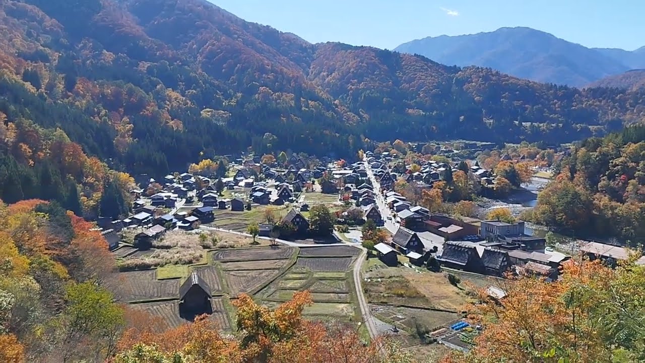 20221106 白川郷合掌村「天守閣展望台」拍攝經典畫面，我總共來合掌村三次，分別是6月、1月、11月