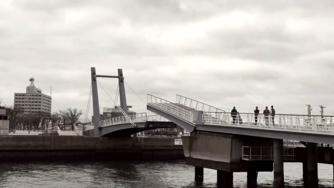 2016會打開的藍翼門司吊橋
