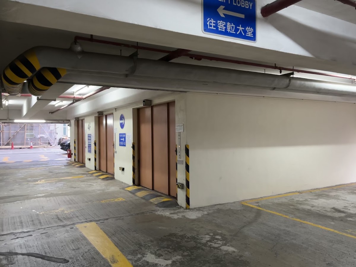 怡和街68號 (富豪香港酒店) 停車場 實景照片 8
