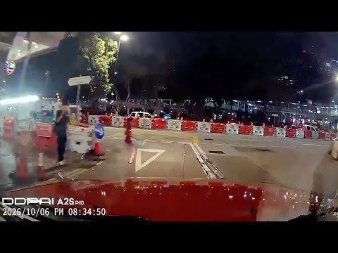 車CAM直擊 - 如果無留神慢慢行 呢位小朋友已經飛咗出去