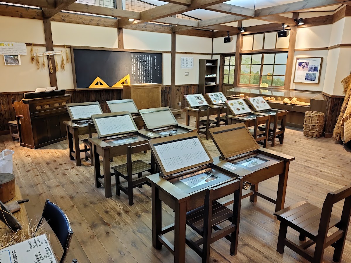 展示館室內教室造景