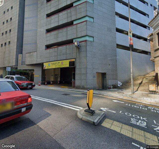 中環環貿中心 Universal Trade Centre 停車場