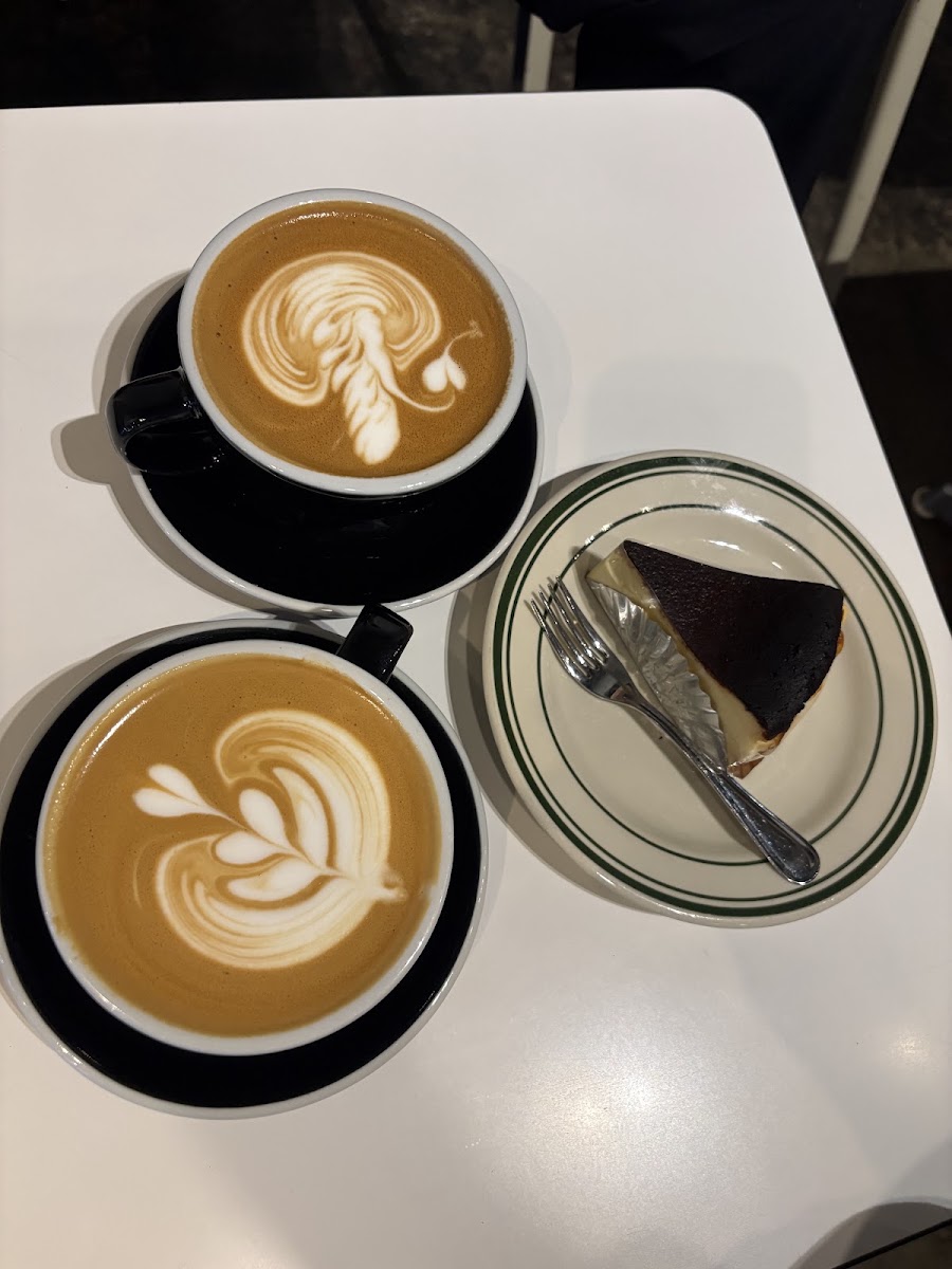REC COFFEE 藥院站前店（REC COFFEE 薬院駅前店） 實景照片 3