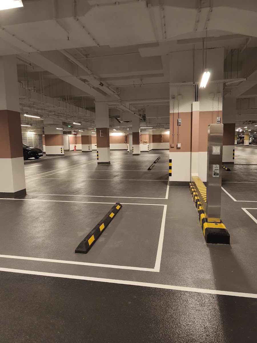 元朗錦上路站停車場 (泊車轉乘、柏瓏) 實景照片 2