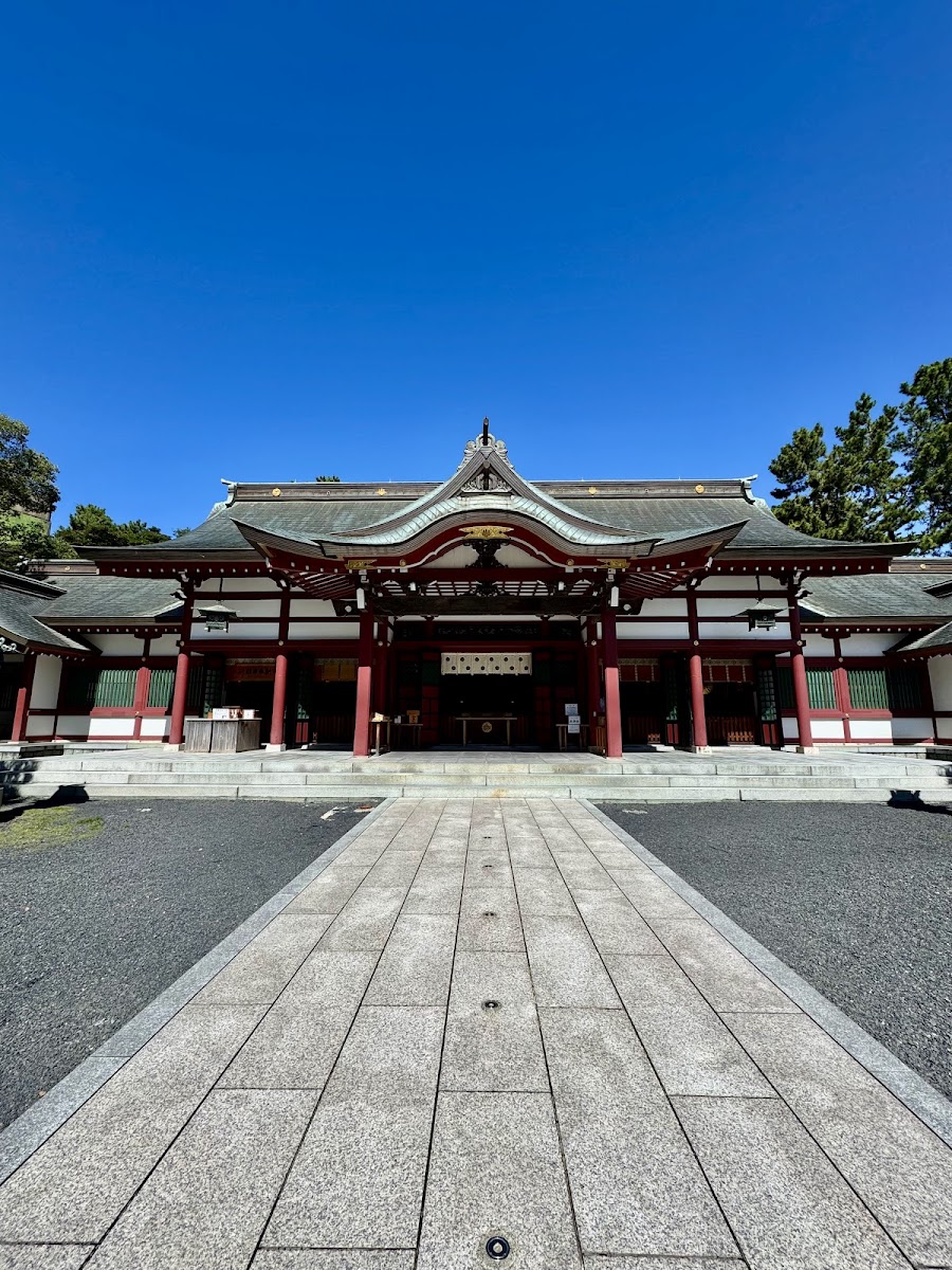 氣比神宮本殿正面藍天大景