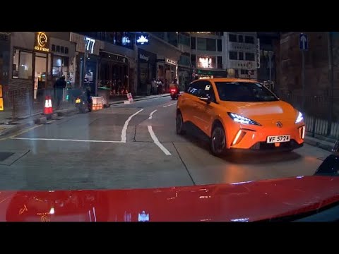 車CAM直擊 - WF5724 荷里活道 逆線行駛 😵‍💫
