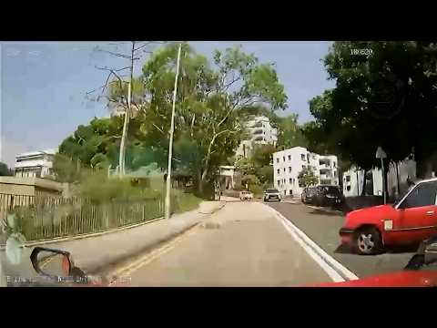 車CAM直擊 - 發雞盲的士佬當住部警車面前炒埋嚟 🤷‍♂️
