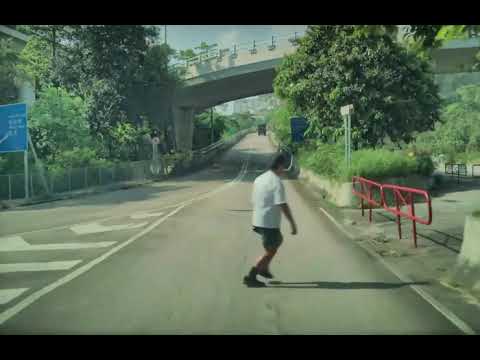 車CAM直擊 - 見住有車都照跑仲要慢吞吞 唔好害人喇阿叔