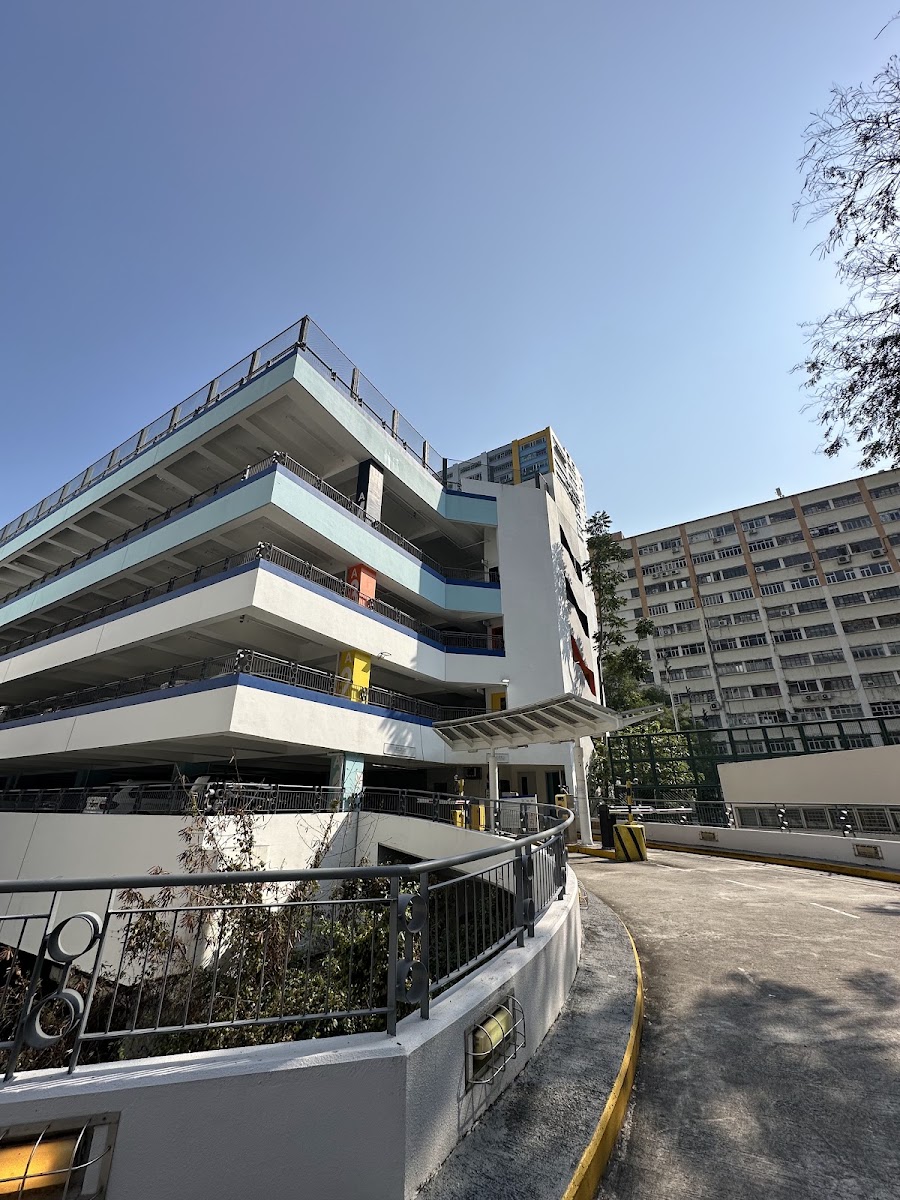 田灣商場停車場 實景照片 8