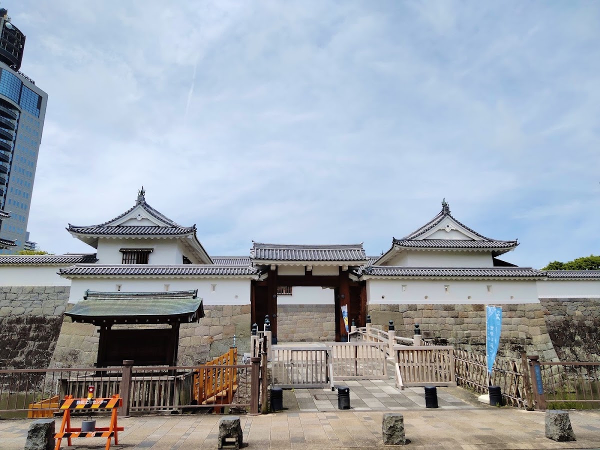 駿府城護城河與城門入口