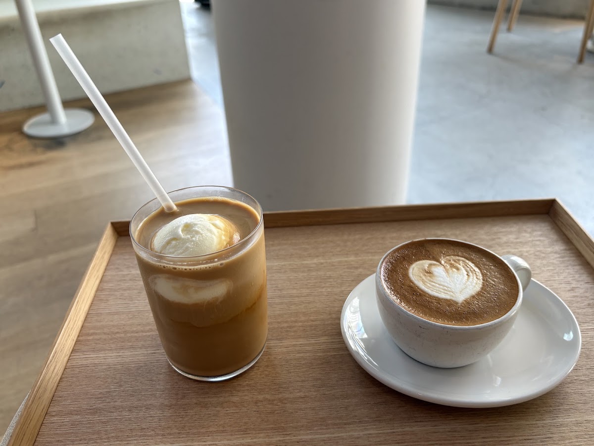 藍瓶咖啡 大阪梅田茶屋町店（ブルーボトルコーヒー 梅田茶屋町カフェ） 實景照片 4