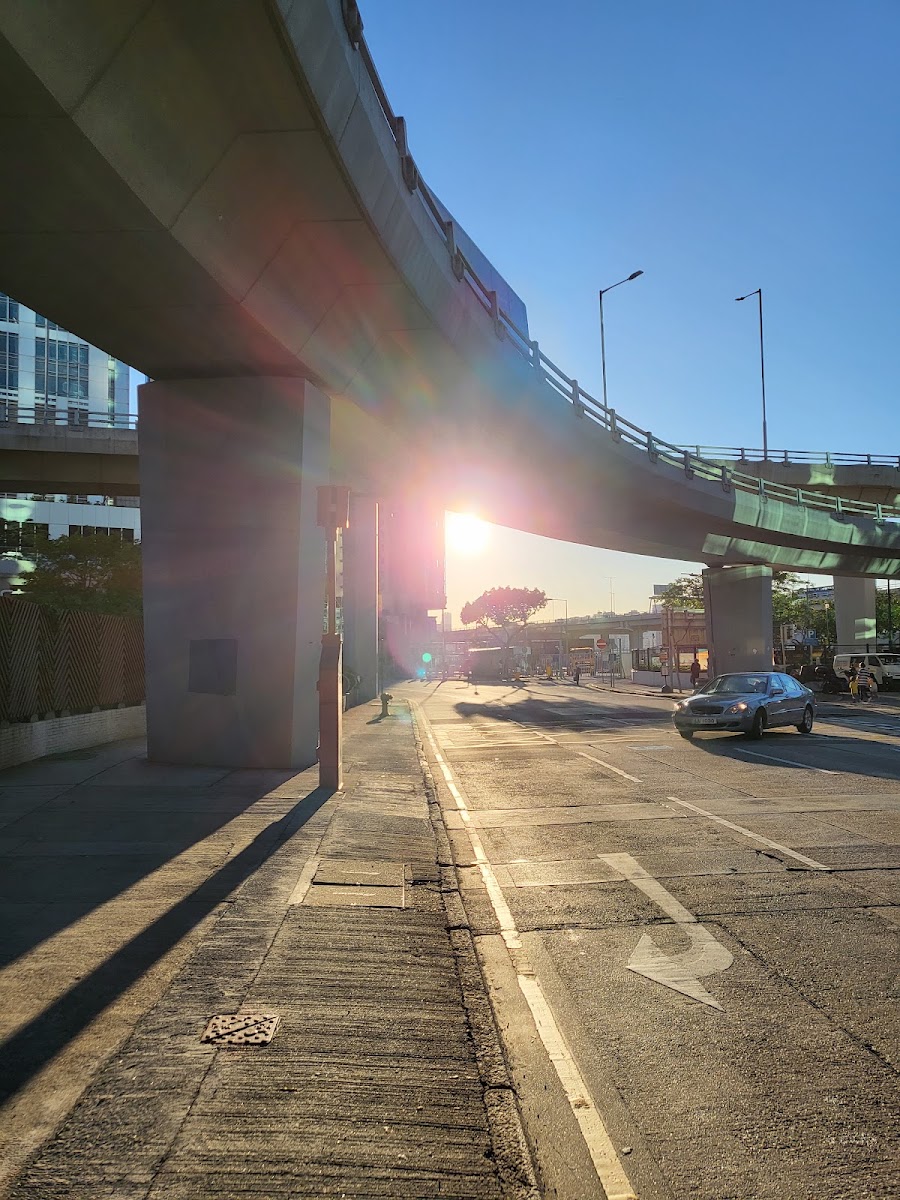 嘉華國際中心 K. Wah Centre 停車場 實景照片 8