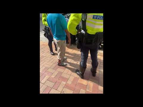 直擊 - 揸白牌俾人周到仲咁大聲 🤔