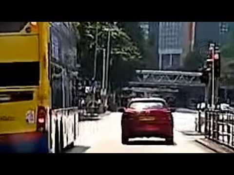車CAM直擊 - 綠公仔都要望清楚先好過 差啲出事 #已舉報