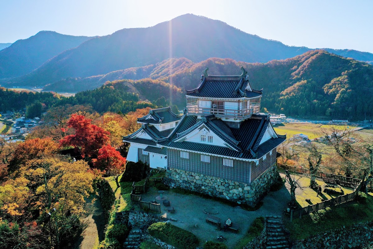 秋景與大野城全景