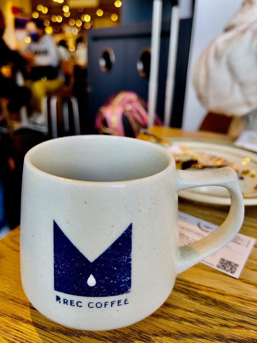 REC COFFEE 藥院站前店（REC COFFEE 薬院駅前店） 實景照片 8