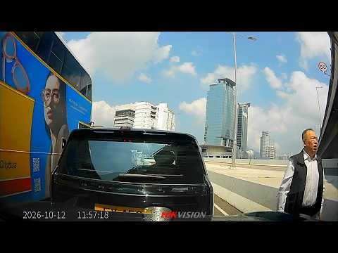 車CAM直擊 - 中港阿伯塞車溜後撞車 一落車就手指指問人「你有冇搞錯呀？」