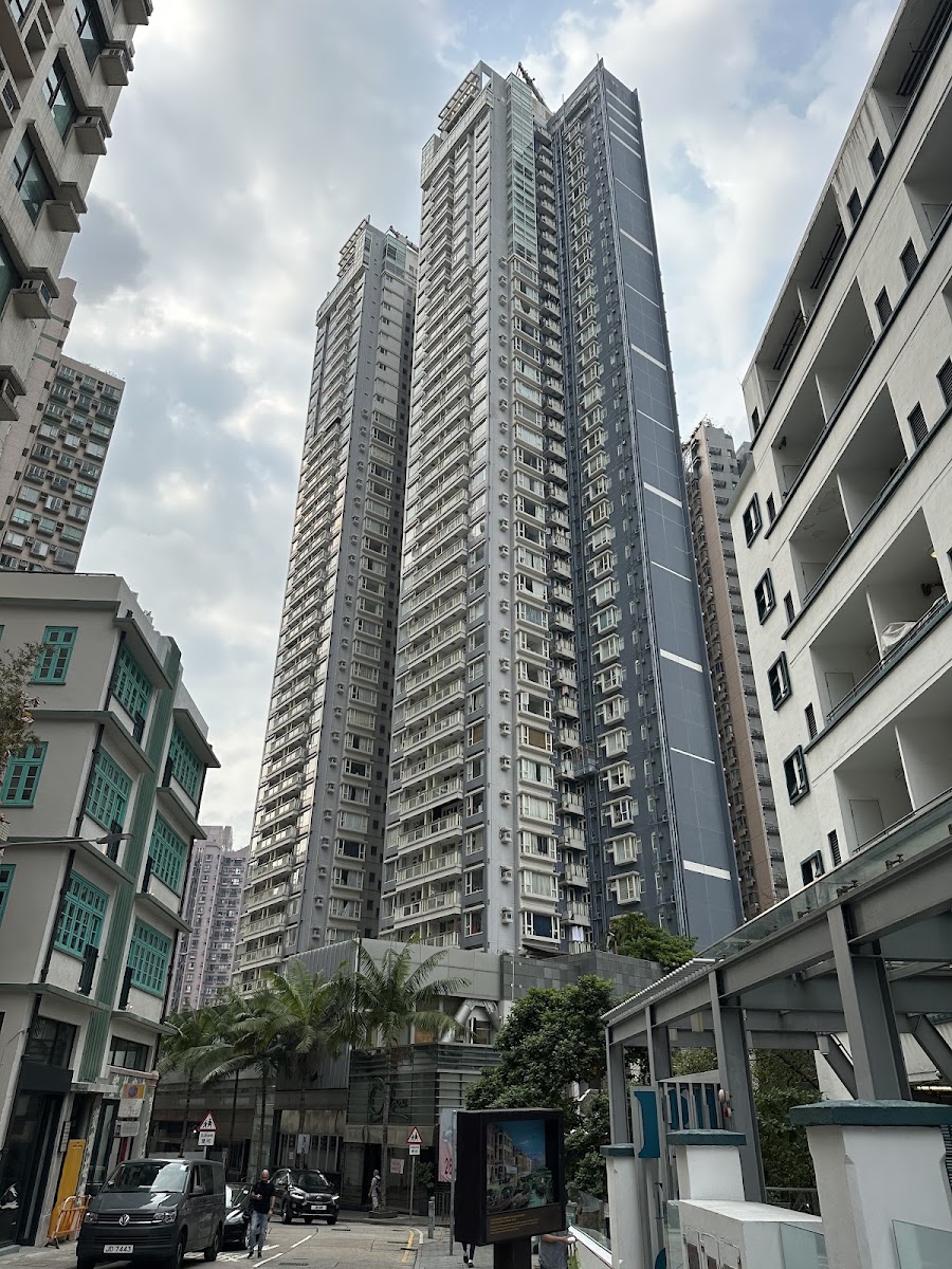 聚賢居 Centrestage 停車場 實景照片 3