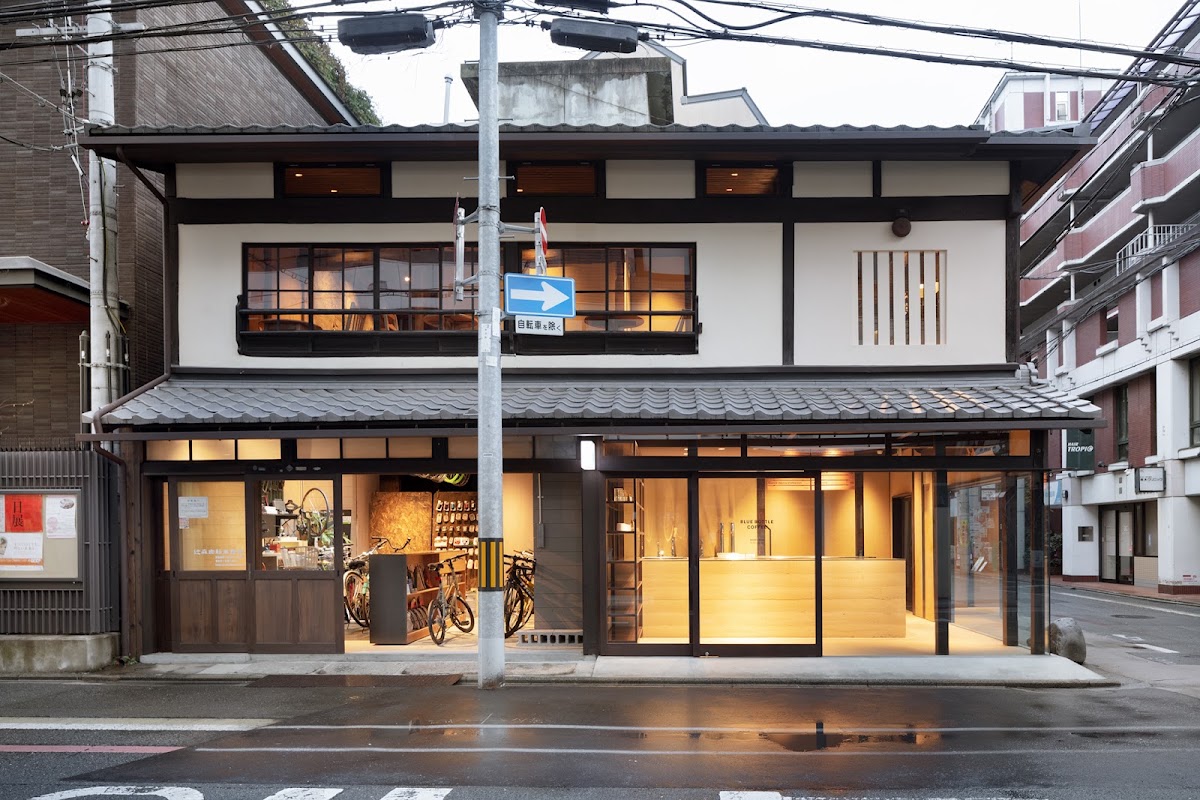 藍瓶咖啡 京都六角店(ブルーボトルコーヒー 京都六角カフェ) 實景照片 4