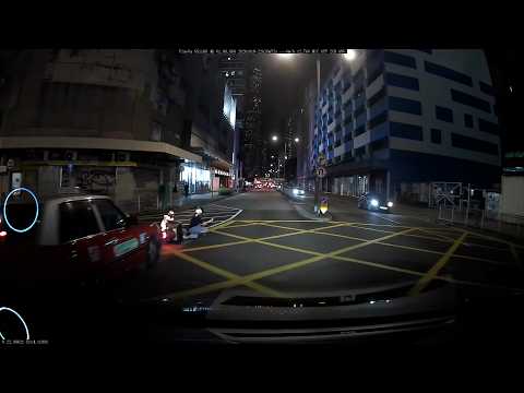 車CAM直擊 - 的士狗害人害物 唔跟地線行撞雙騎26