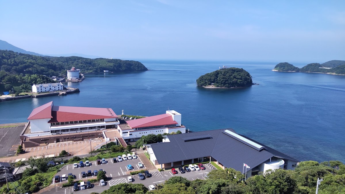 從平戶城俯瞰港灣海景